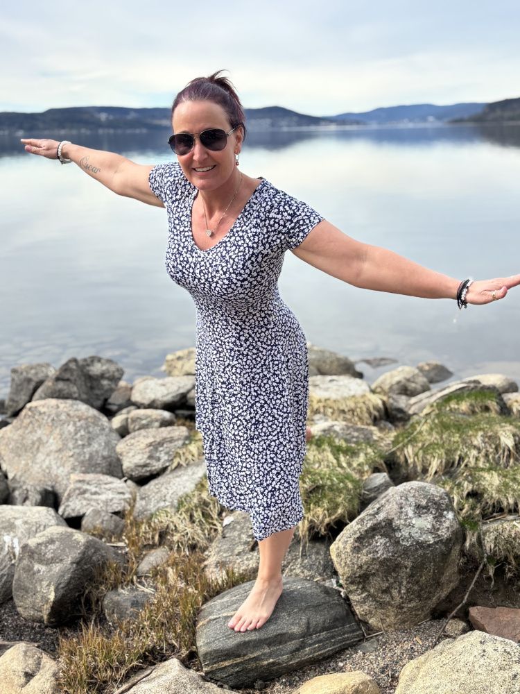 Kjole Joys marineblå
