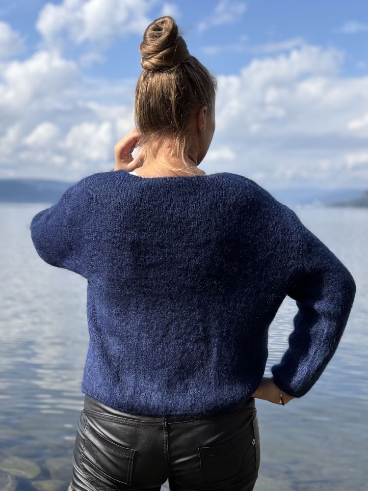 Varm genser m/mohair Marineblå